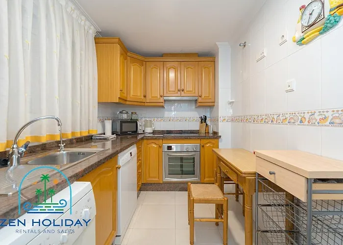3 Bed 2 Bath Pinos Apartman *